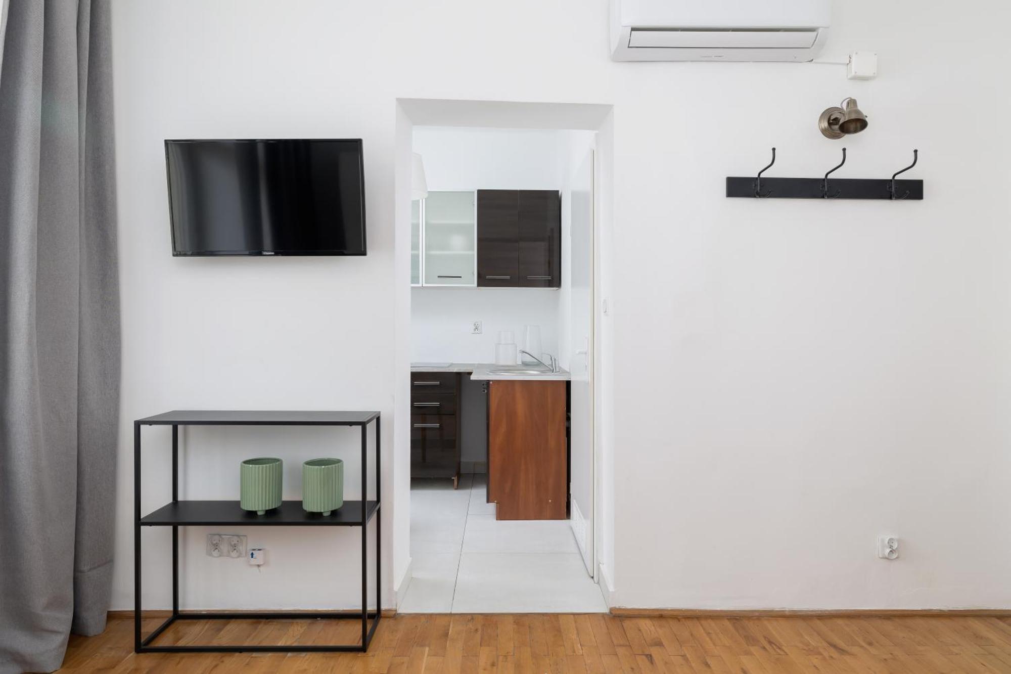 Studio Apartment With Ac - Dluga 65 Krakkó Kültér fotó