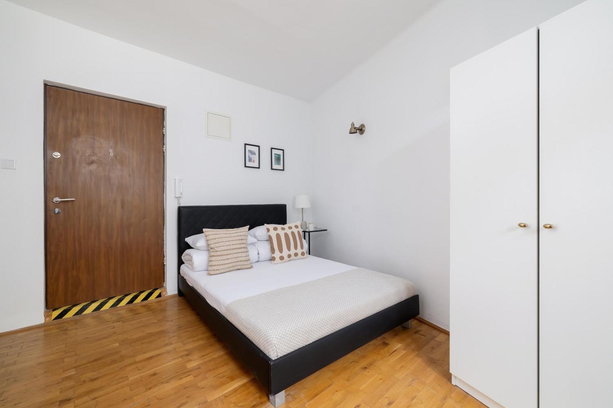 Studio Apartment With Ac - Dluga 65 Krakkó Kültér fotó