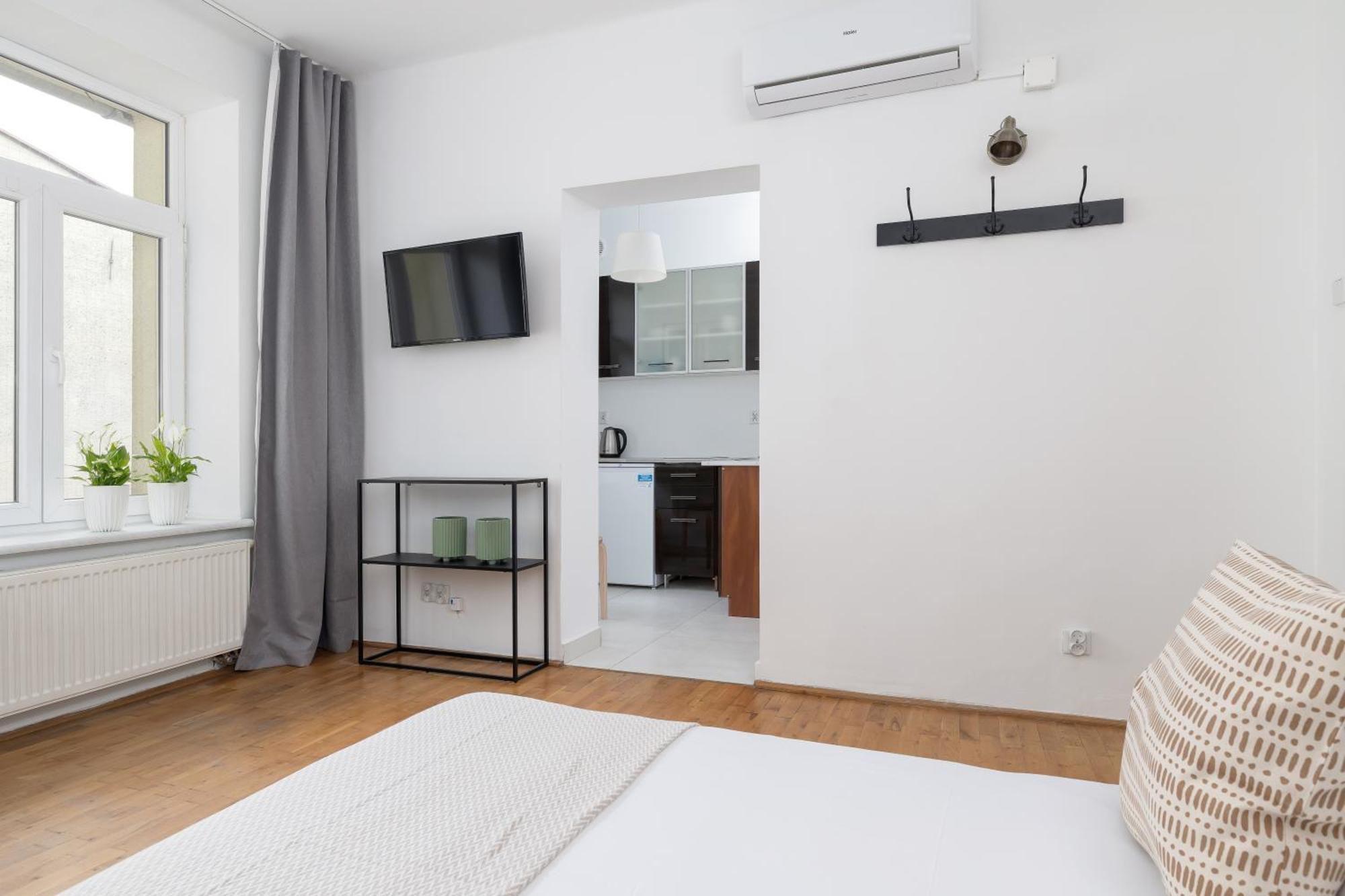 Studio Apartment With Ac - Dluga 65 Krakkó Kültér fotó